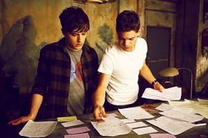 SMASH -- "The Dramaturg" Episode 203 -- Pictured: (l-r) Andy Mientus as Kyle Bishop, Jeremy Jordan as Jimmy Collins -- (Photo by: Will Hart/NBC/NBCU Photo Bank via Getty Images)